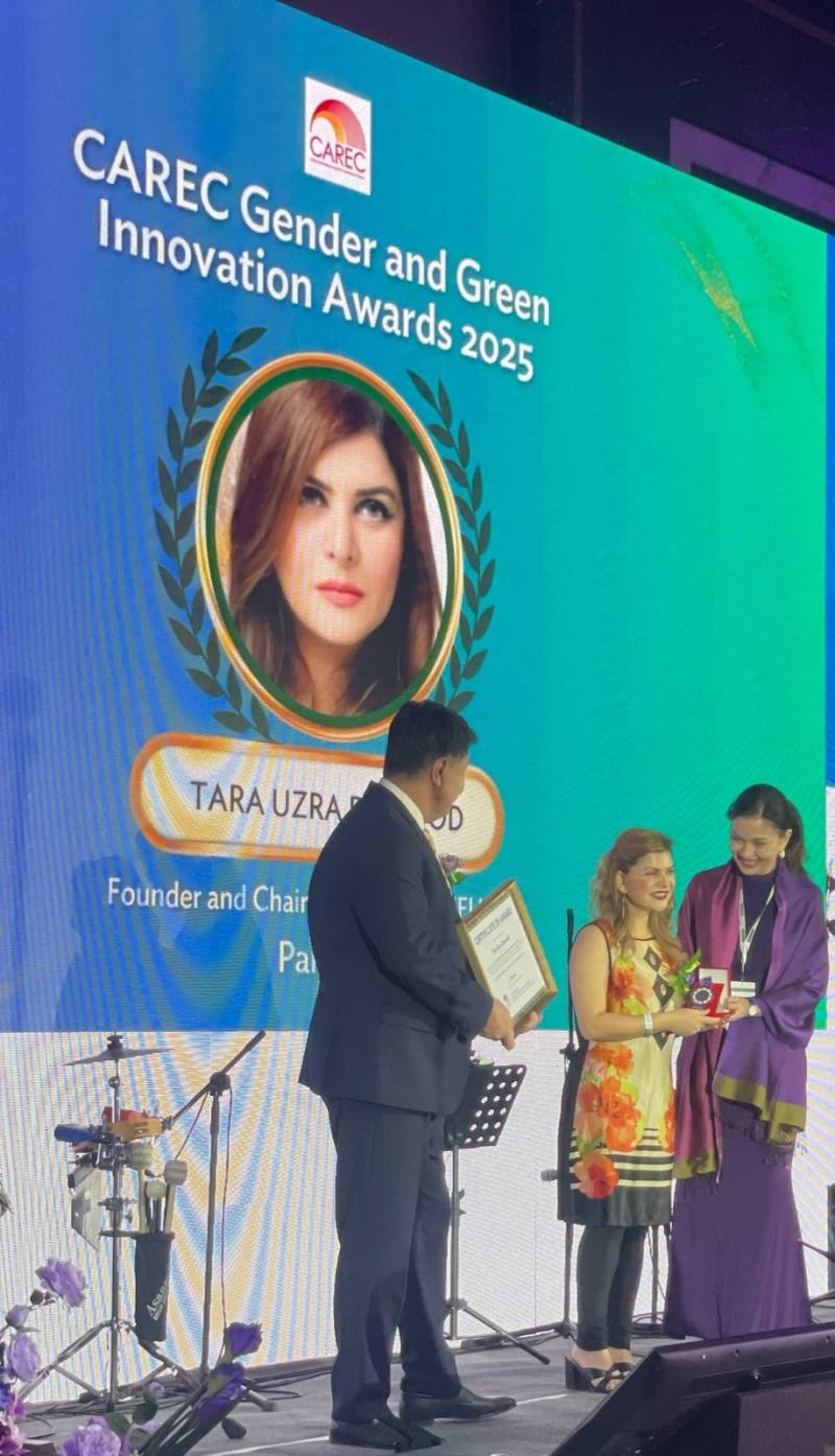 Tara uzra dawood honored carec gender green innovation award